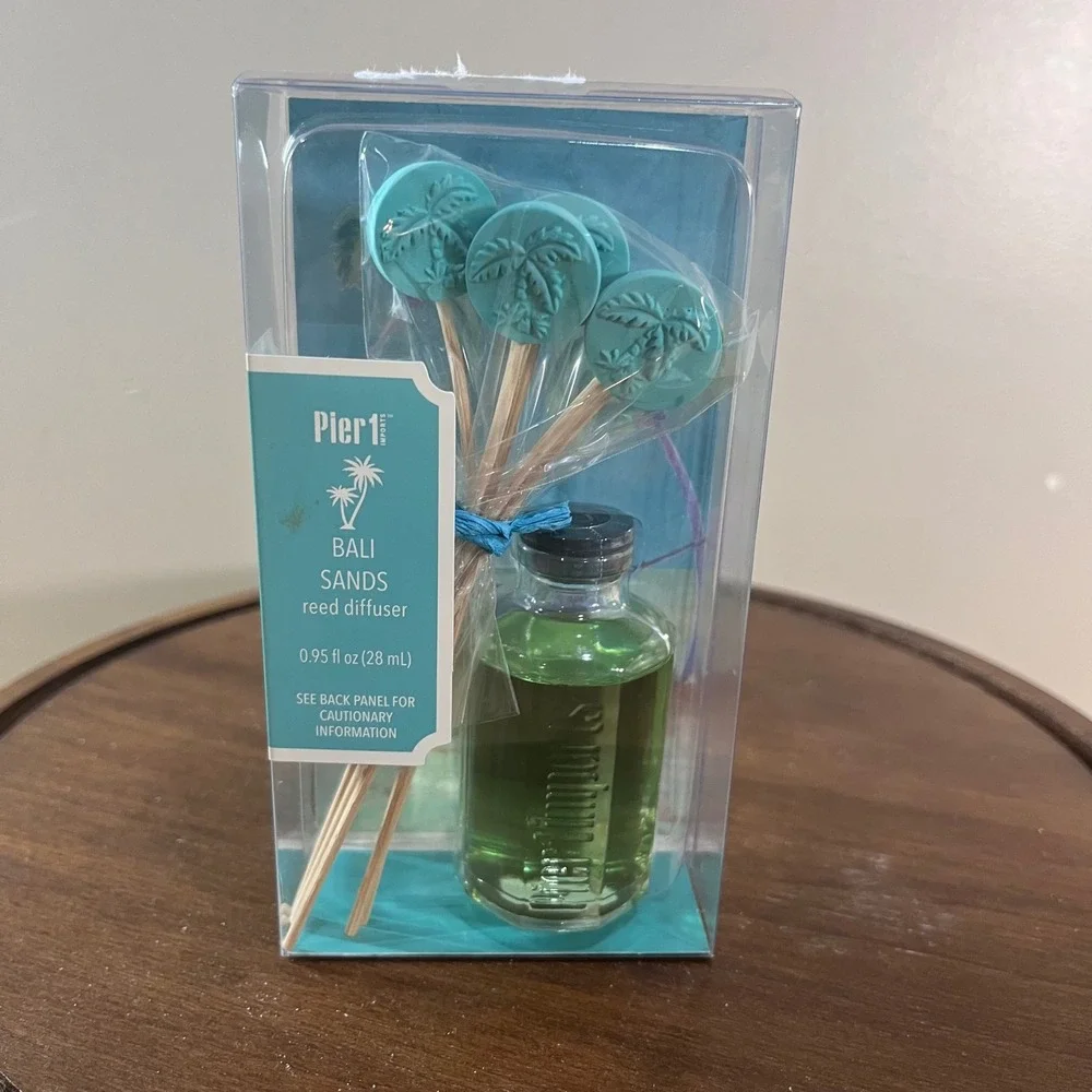 Pier 1 Imports Bali Sands Reed Diffuser Set Palm Tree Turquoise NIB